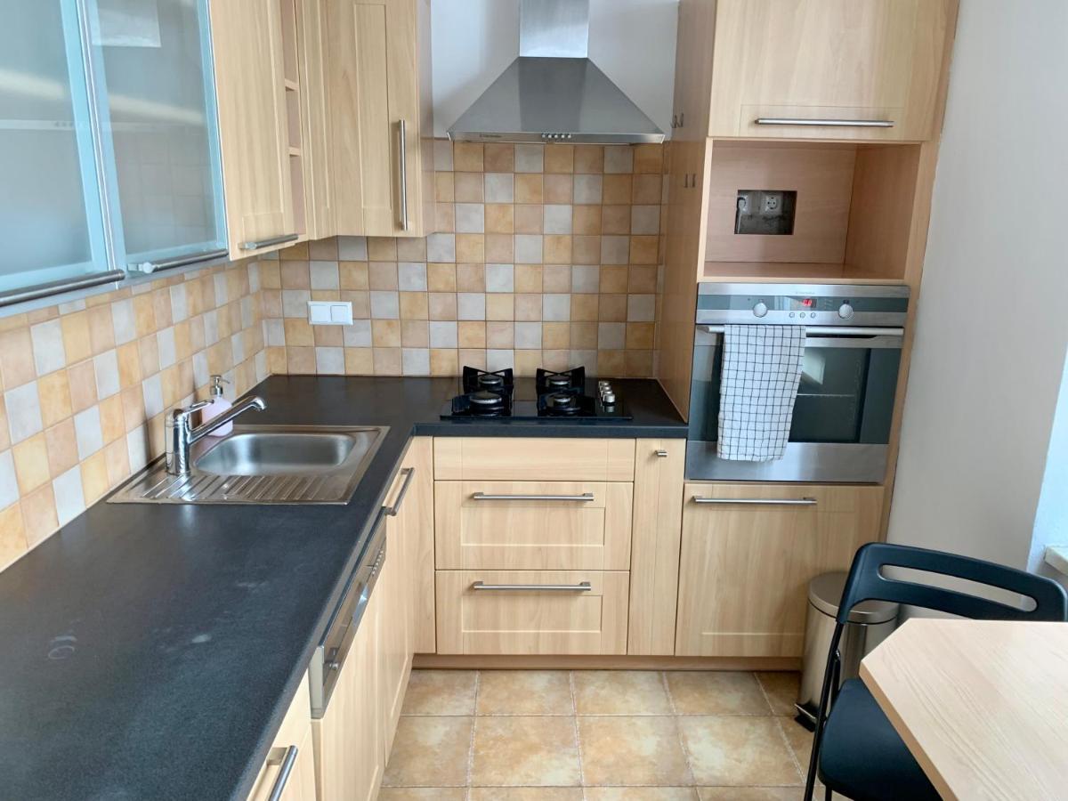 Apartment Horakova 즈노이모 외부 사진
