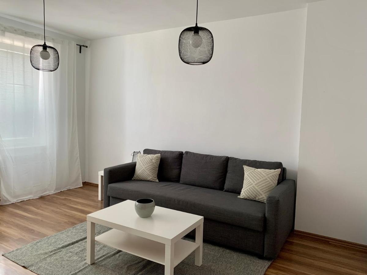 Apartment Horakova 즈노이모 외부 사진